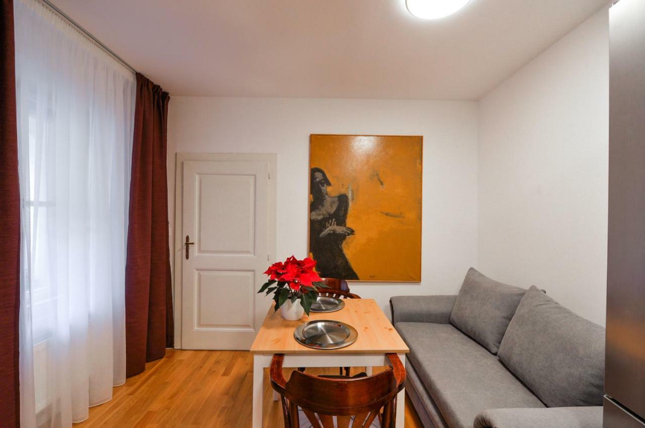 Romantic Apartment Prague Near Charles Bridge Eksteriør bilde