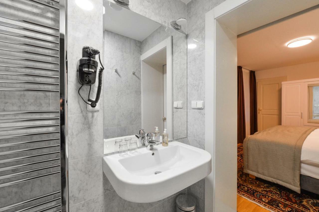 Romantic Apartment Prague Near Charles Bridge Eksteriør bilde